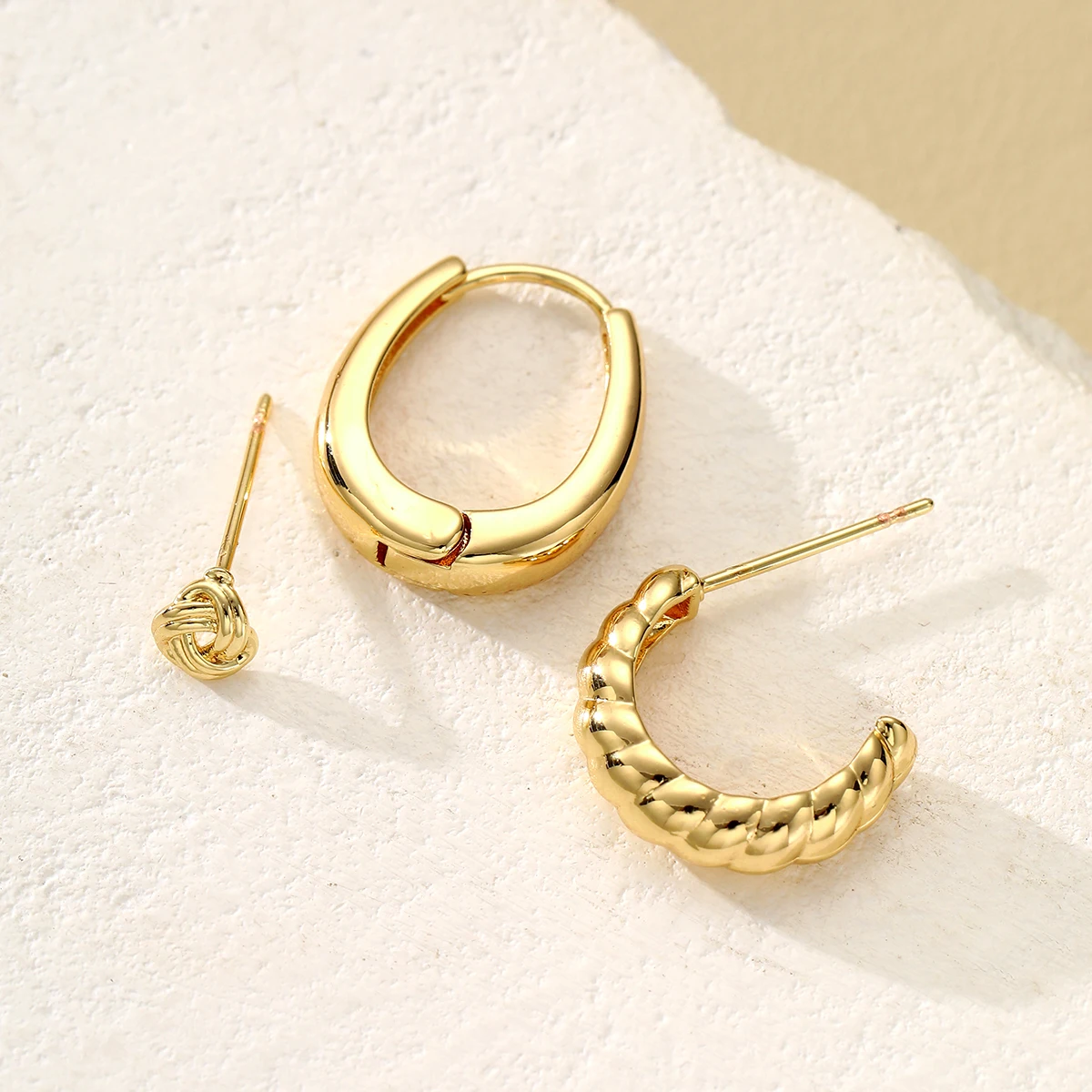 3 قطعة مجموعة أقراط دائرية بسيطة للنساء خمر الذهب اللون دائرة معدنية هندسية الغضروف ثقب الأقراط مجوهرات الحفلات اليومية