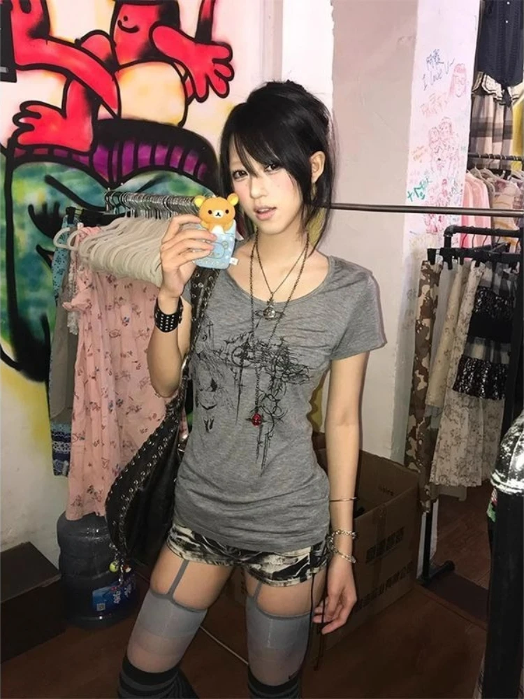Houzhou harajuku vintage cinza camiseta feminina estilo japonês gótico gráfico camiseta grunge y2k punk picante menina manga curta t
