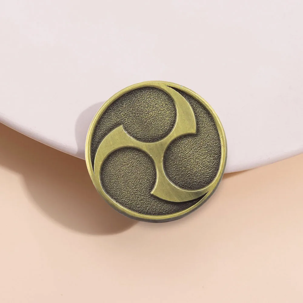 Rechte Seitenbrosche mit Sanba-Wappen, Manschettenknöpfe und Kragenklammer, traditionelles japanisches Samurai-Wappen, Anstecknadel, kulturelles Sammlerstück. – Detail 10