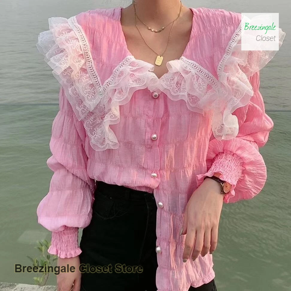 

Korean-style sweet and lovely flared sleeves slim shirt women's new lace shawl pleated design casual top in spring and autumn.