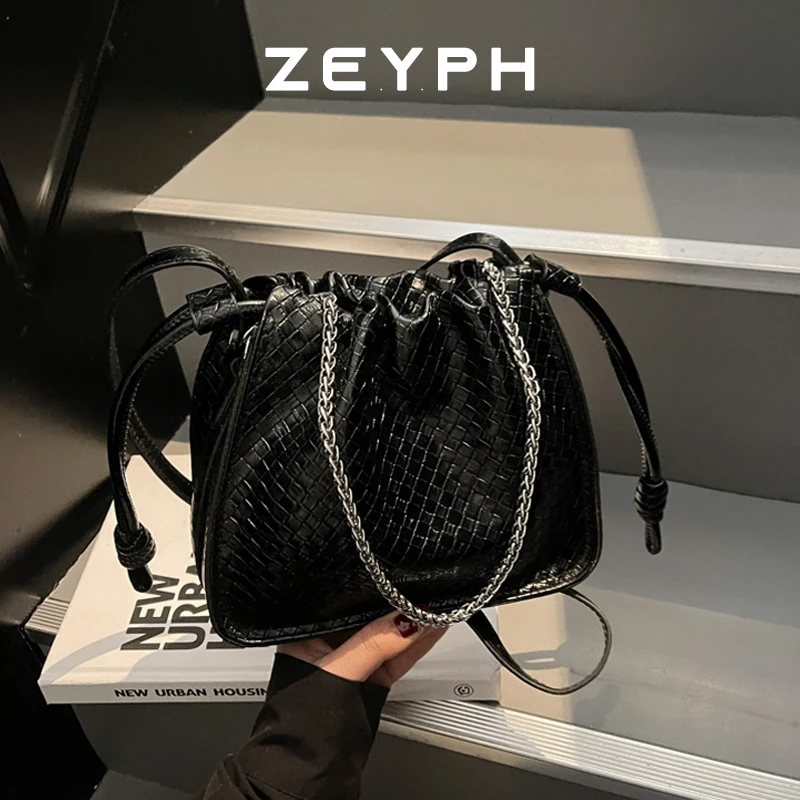 

Zeyph Faux Suede Retro Shoulder Bag for Women 2024 Winter Trend New Y2K Handbags Females Travel Luxury Fashion Tote Bags