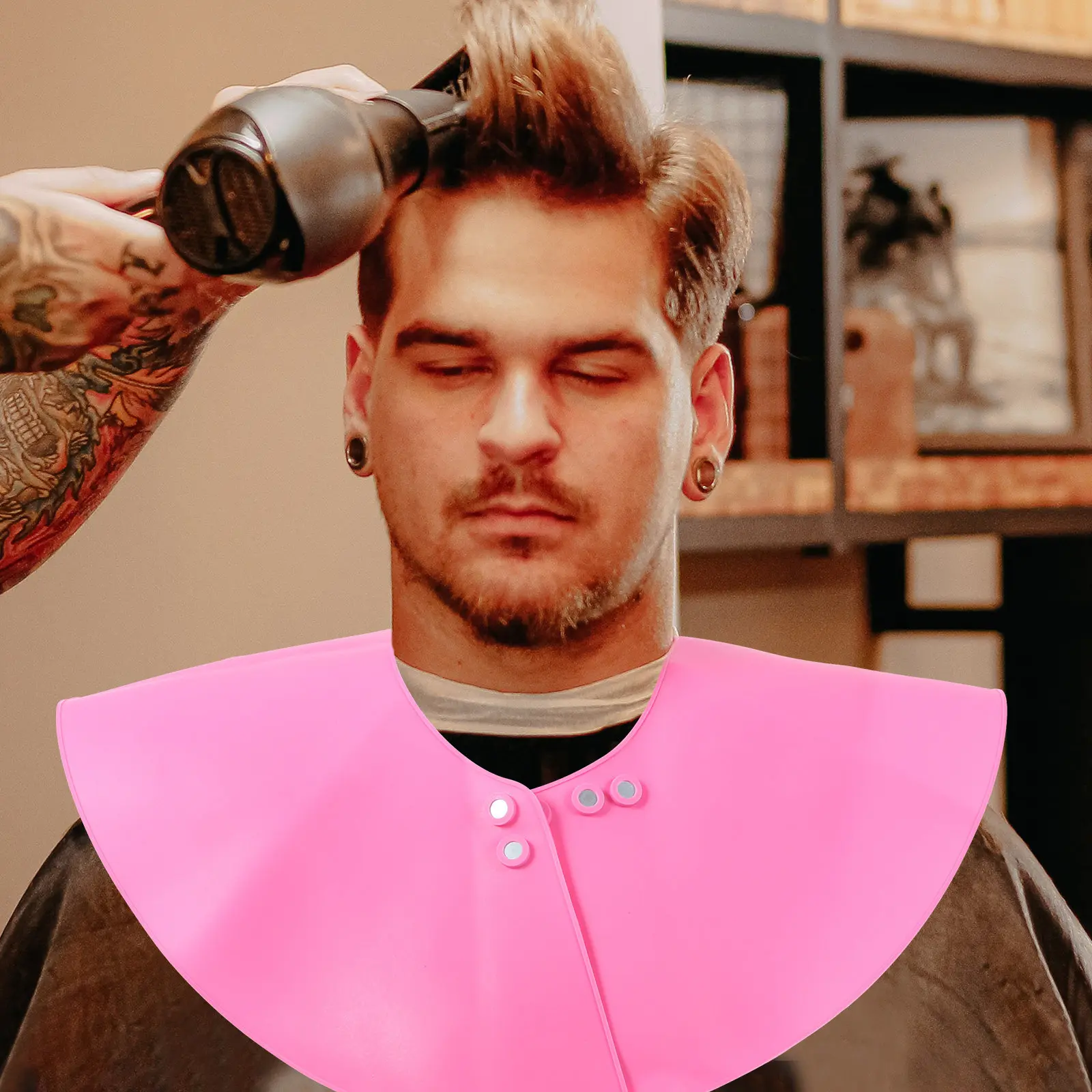 

Silicone Hair Cutting Cape Professional Salon Neck Wrap for Styling Coloring Barber Supplies Non-Slip Waterproof Reusable