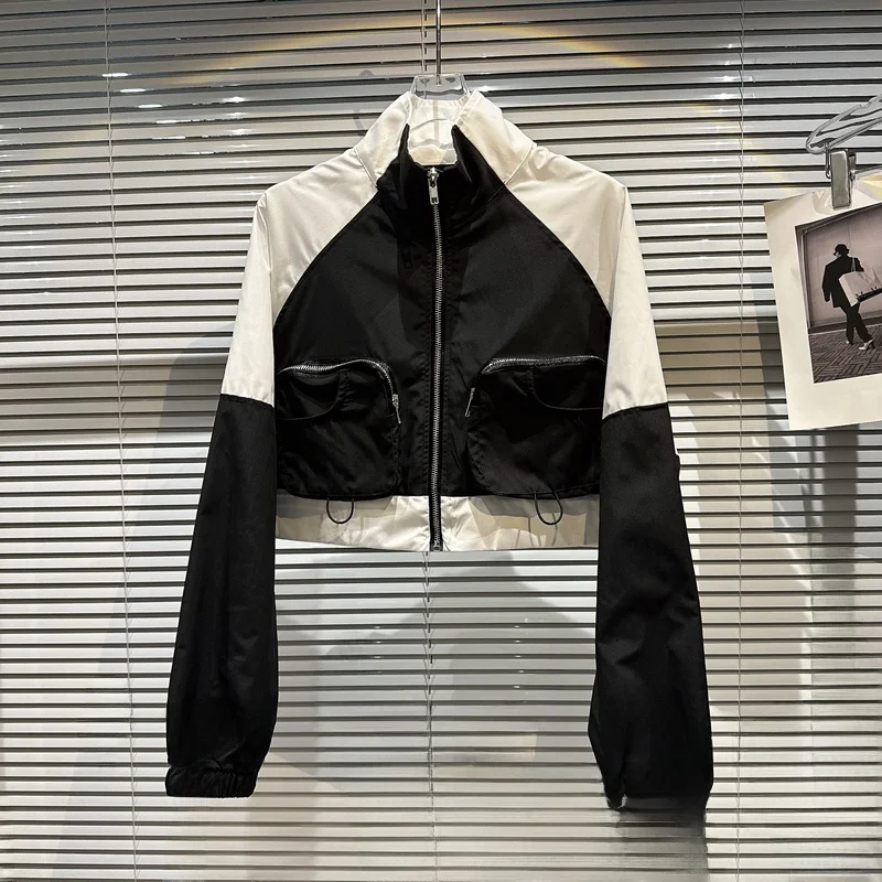 กระเป๋าถือซิปผู้หญิง Street Sle ort Jaet สีตัดกัน พร้อมเสื้อคลุมสไตล์สาวเปรี้ยว สีดำขาว ทรงตรง แบบปกติ...