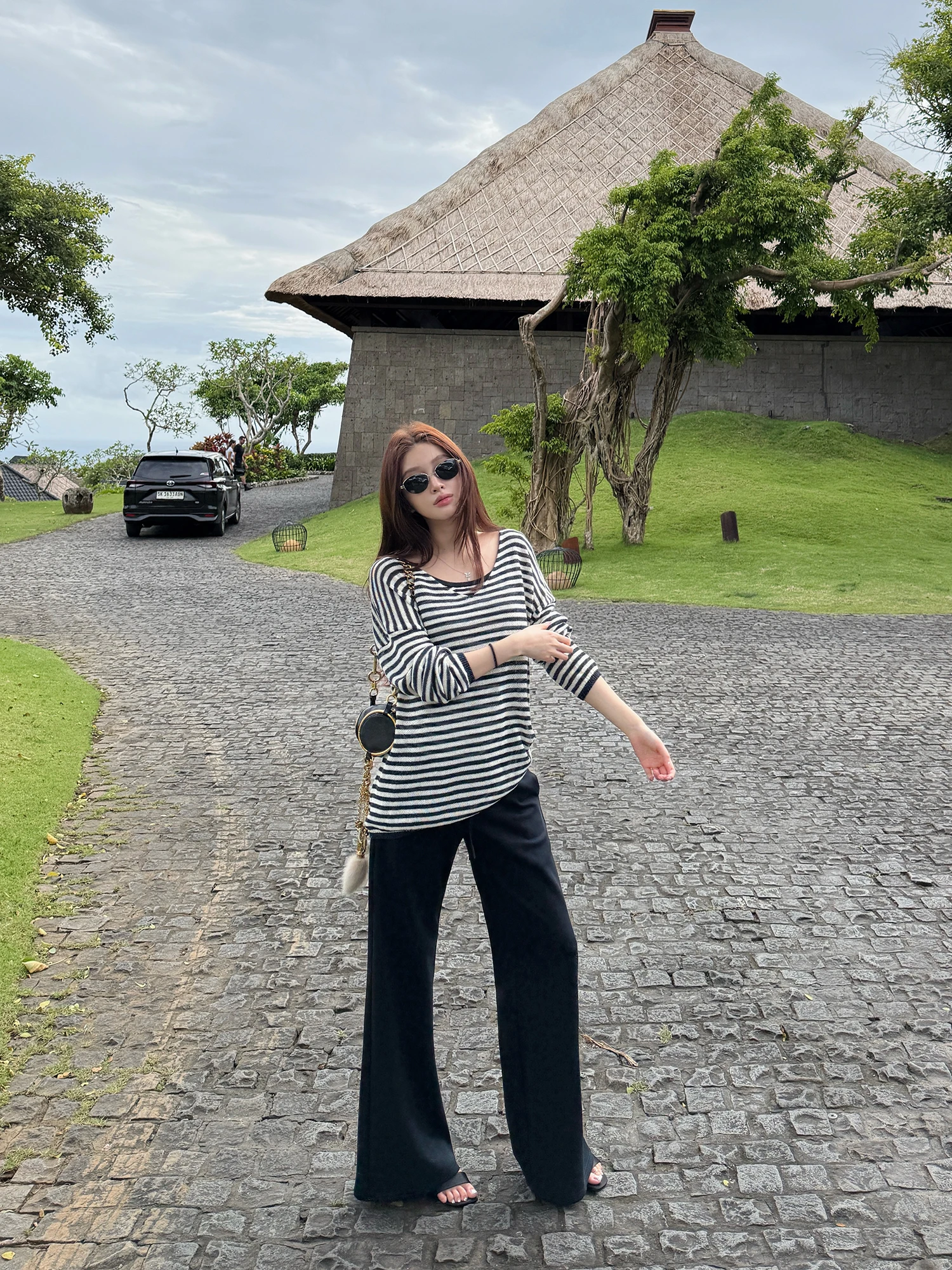 

FORNIYOYO Винтажный дизайн в стиле ретро: Сенсационный свободный вязаный полосатый топ из хлопка с V-образным вырезом для женщин, мода Весна 2026