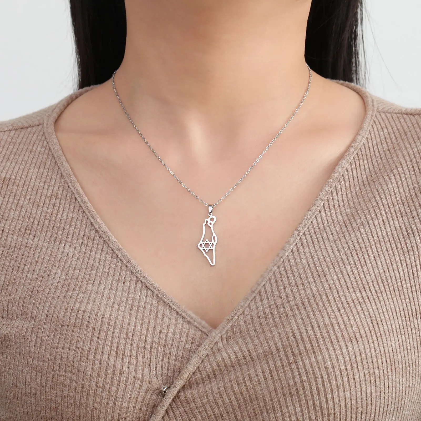 Middle East Holy Temple Jewish Temple Necklace Second Temple Of Jerusalem Judaica Holy Temple Gate with Heart Design Jewelry