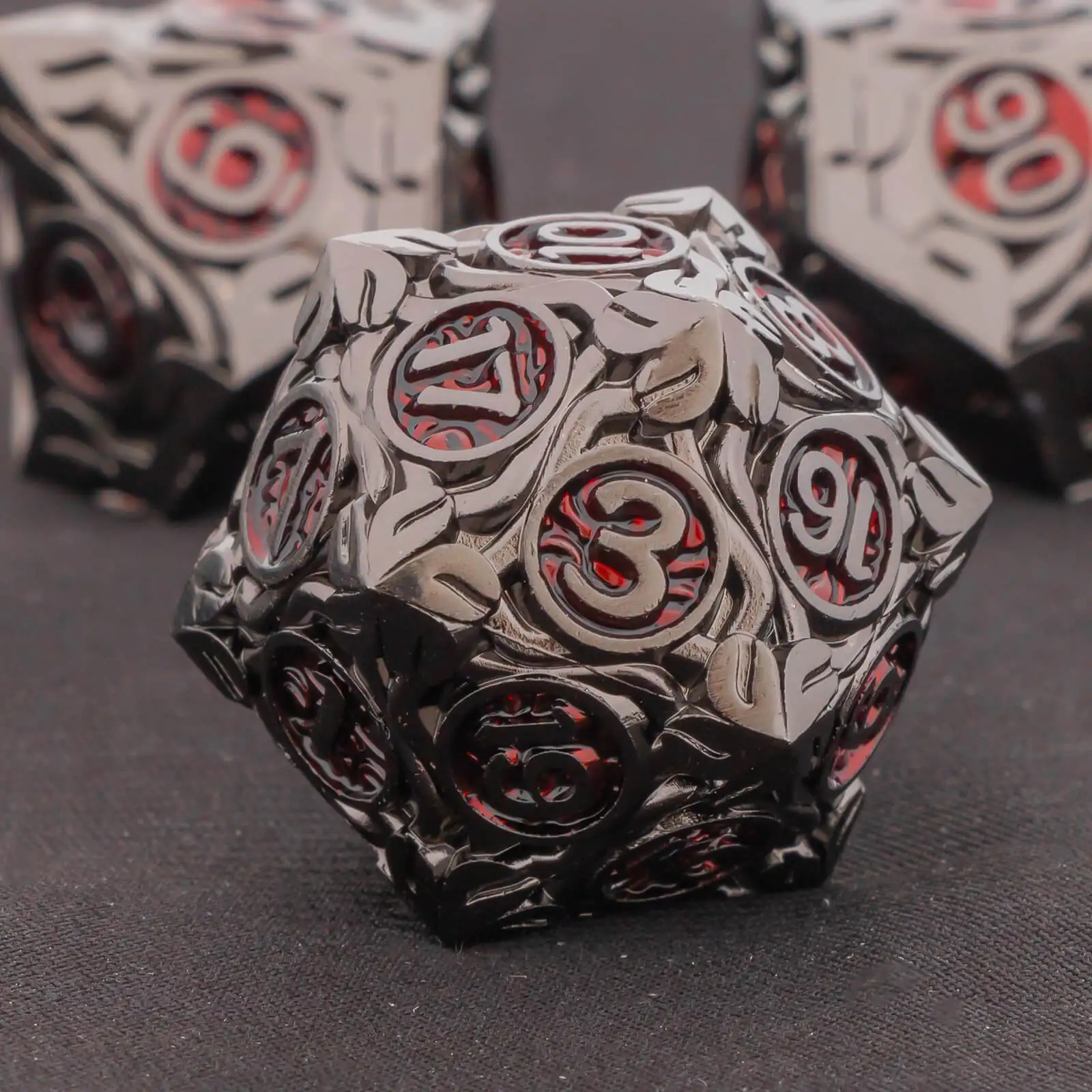 

DND Metal Dice Set, 7Pcs D&D Dice, Nature Vines Leaf Dungeon and Dragon Dice, Role Playing Game Dice D4 D6 D8 D10 D12 D20