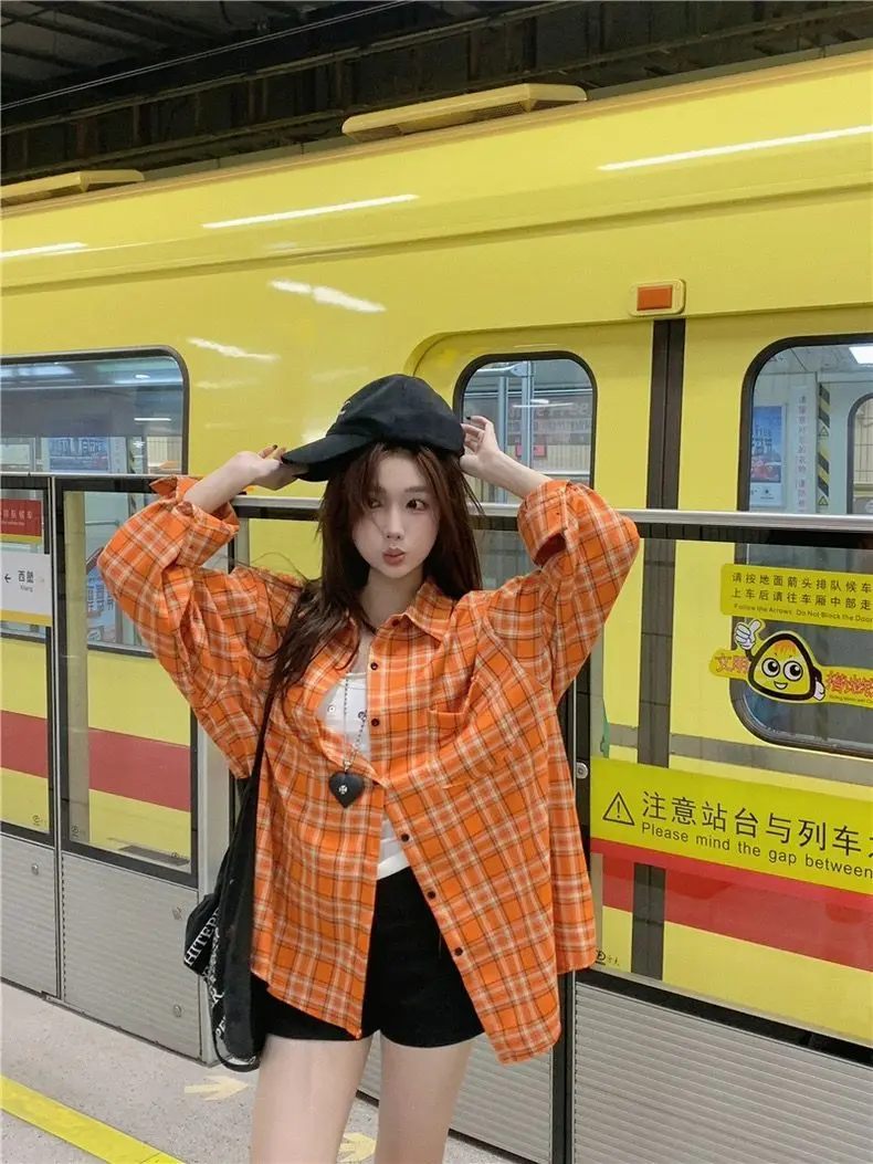 

Оранжевая клетчатая куртка-рубашка, свободная женская уличная одежда, топы с длинными рукавами в американском стиле, повседневная верхняя одежда, осенняя новая женская одежда
