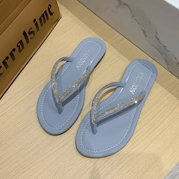 Herringbone Slippers Women Wear Flip-flops New Flat-bottomed Beach Shoes in Spring are Super Hot Women's Shoes