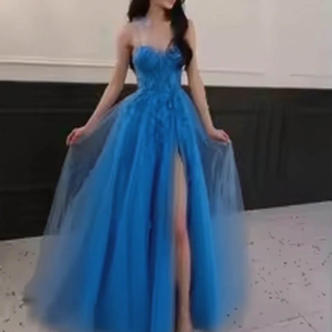 

Customized single-shoulder appliquéd sweetheart neckline and floor-length ball gown for ladies, formal evening dress