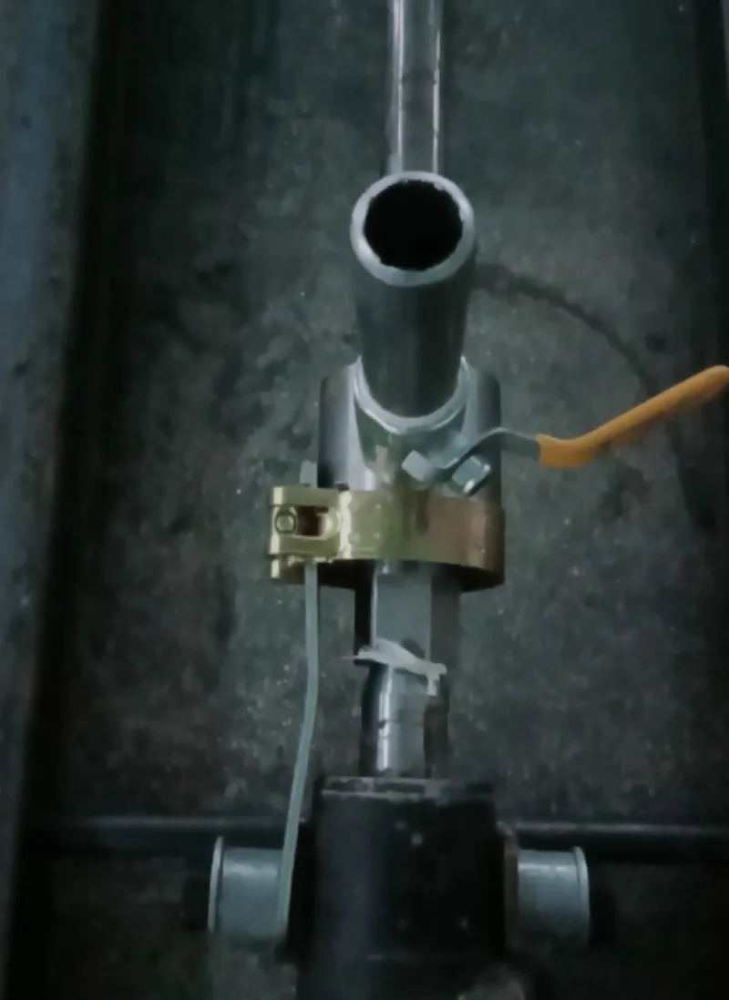 Water drilling rig drilling machine water injector special injector for pipe laying bold spindle to increase volume
