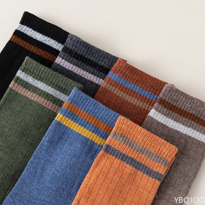 5 Pairs Autumn Winter Fashionable versatile comfortable Sports Socks Long Casual Sweat Absorption Breathability men socks