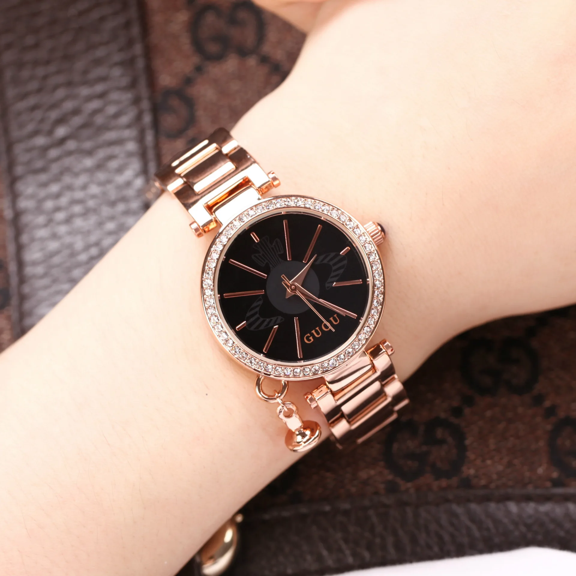 Elegant Women'S Wristwatch, Simple Style Steel Band Watch, Sophisticated And Retro Casual Fashion Watch For Women.