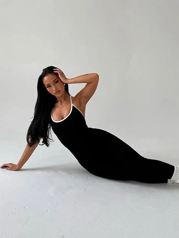 จั๊มสูทสายเดี่ยวเซ็กซี่สำหรับผู้หญิง แฟชั่นฤดูร้อนใหม่ สไตล์สตรีทแวร์ กางเกงขายาวทรงสเวตแพนท์ สีพื้น เรียบหรู ดูดี มีสไตล์ เปิดหลัง จั๊มสูทรัดรูป เสื้อผ้าแฟชั่น