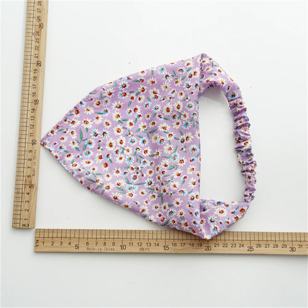 New Woman Pastoral Small Floral Fabric Bandanas Girls Triangle HeadScarf Ladies Summer Autumn Hair Scarf Hair Accessories Turban