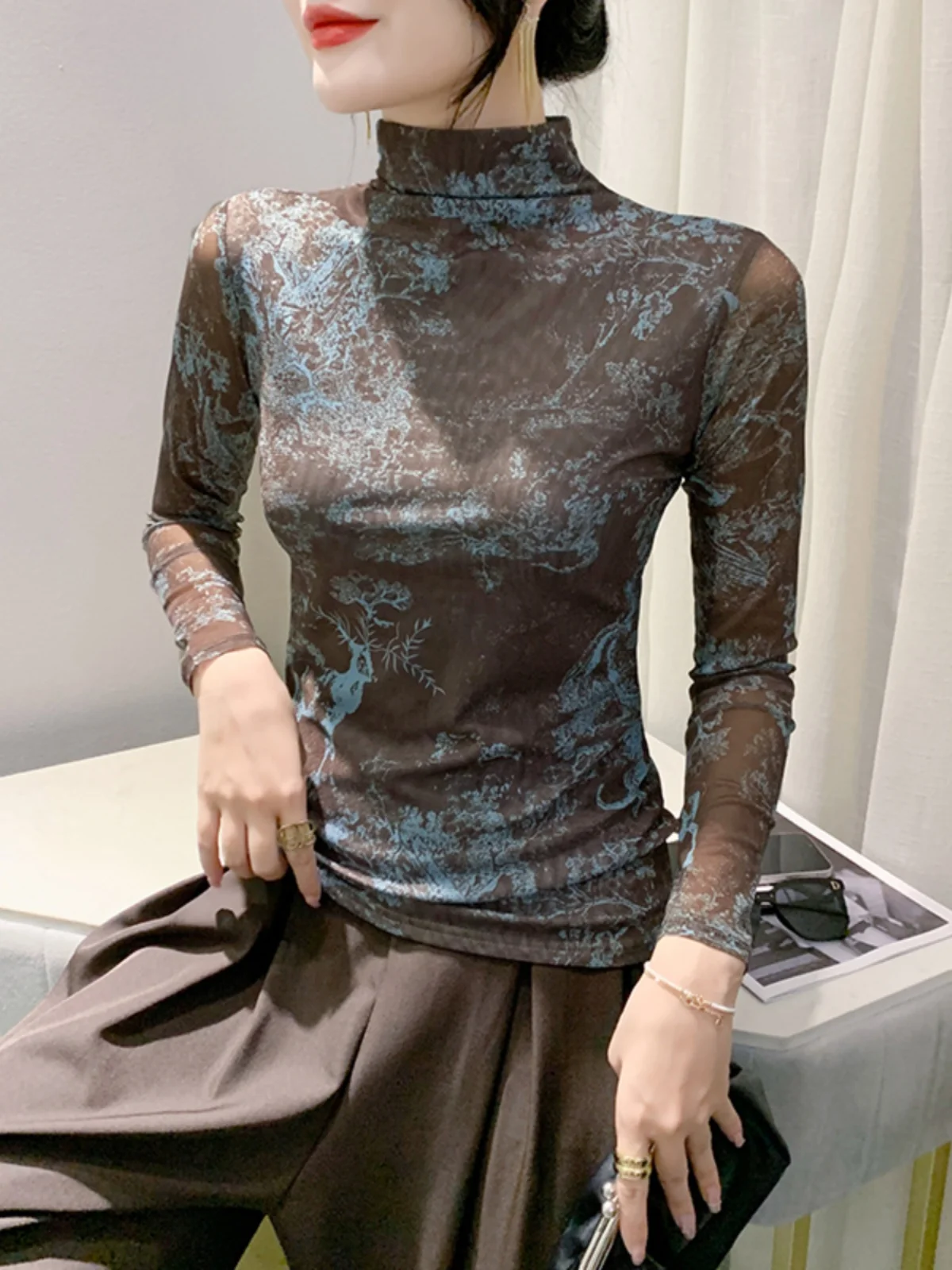 تي شيرت نسائي مطبوع عالي الجودة للخريف والشتاء، تصميم أنيق ضيق بأكمام طويلة، ملابس الشارع العصرية بمقاسات كبيرة