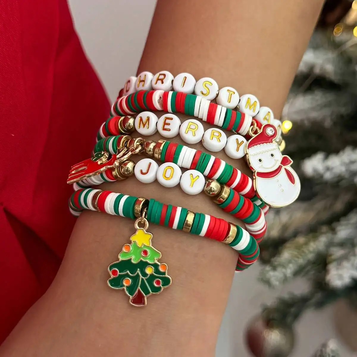 

2026 6 Pcs/set Y2K Snowman Deer Christmas Tree Pendant Polymer Clay Bracelet for Women New Year Bangles Xmas Party Jewelry Gifts