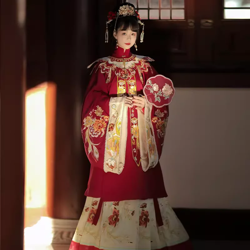 Ming Dynasty Hanfu Female Chinese Fengyun Shoulder Red Heavy Heavy Flower Embroidery Demure Autumn And Winter
