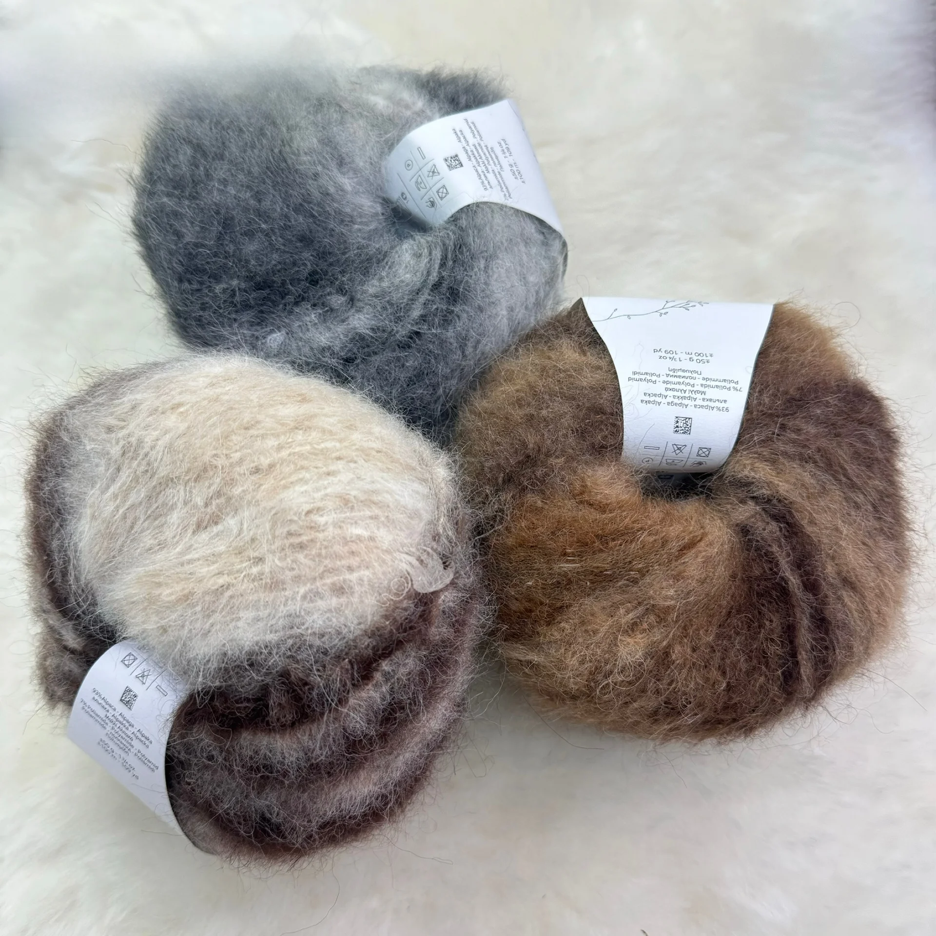 Hilo de Alpaca Katia 50g 00m, Cálido, Suave y Cómodo, Lana para Ropa, Tejido, Bufanda, Gorro, Cinturón, Marca Ing RichMore