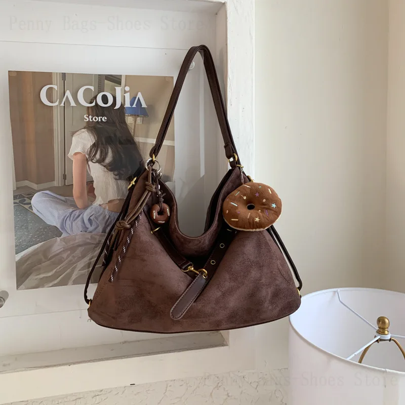 2025 Autumn and Winter Women's New Fashion Trendy Backpack Single Shoulder Crossbody Large Capacity Commuting Tote Bag