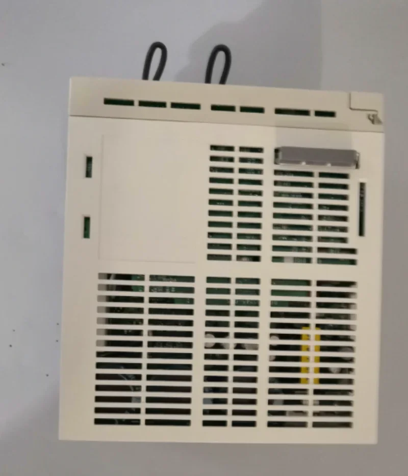SGDH-10AE New Servo Drive For CNC System Machinery