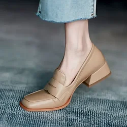 Zapatos para mujer de tacón bajo, calzado elegante de verano para mujer, mocasines negros, punta cuadrada informal de cuero Normal con descuento Chic2024