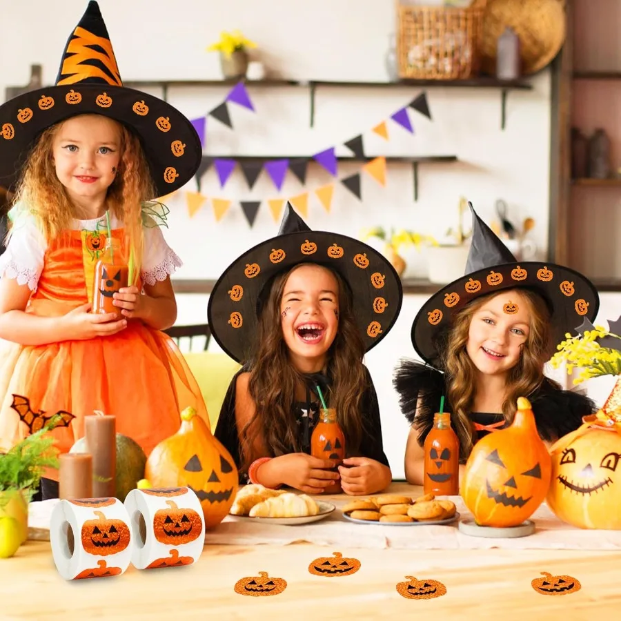500 قطعة 1.5 بوصة ملصقات اليقطين للهالوين على شكل يقطين برتقالية ذاتية اللصق لمغلف حفلة الهالوين سجل القصاصات