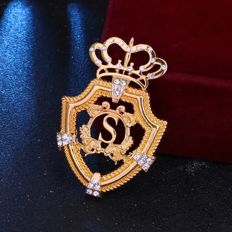 Neue Metall Kristall Krone Brosche Englisch Brief Gold Silber Farbe Anstecknadeln männer Anzug Corsage Mode Broschen für Frauen schmuck – Detail 2