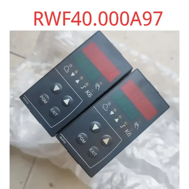 

Б/у контроллер горелки RWF40.000A97