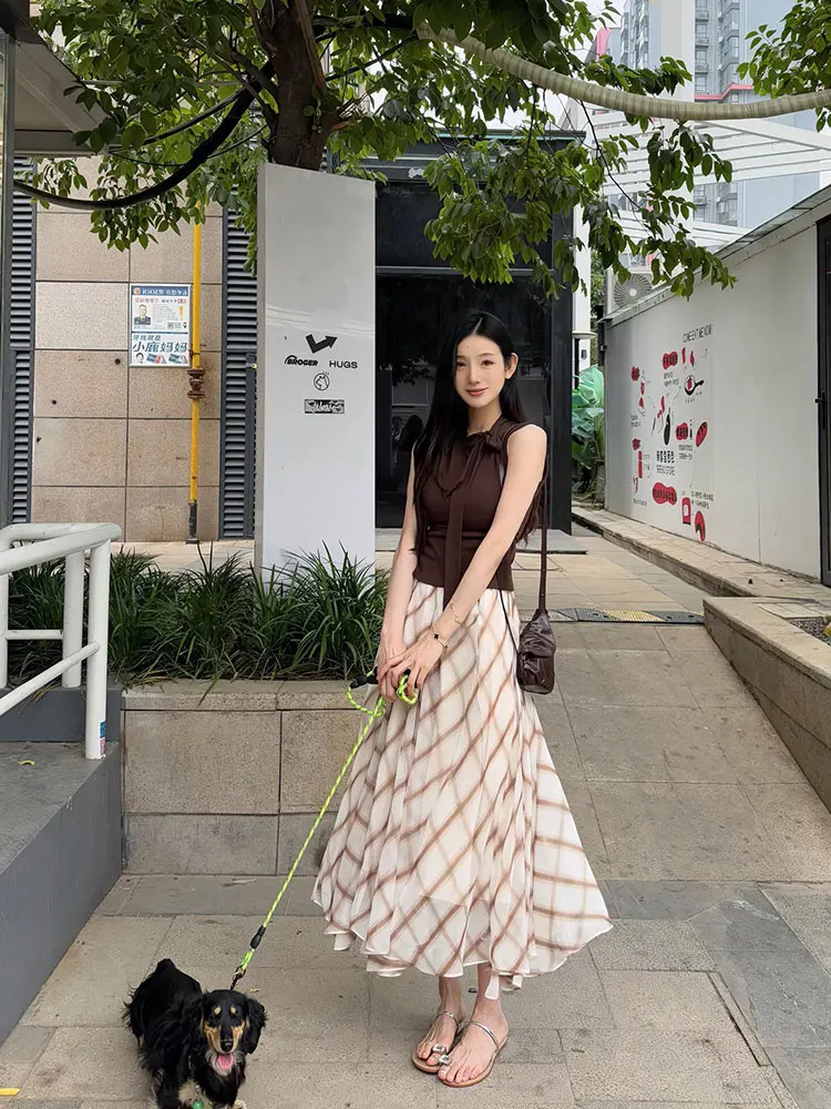 엘리 퓨어 컬러 슬림 베스트 여성 패션 디자인 매듭 벨트 탑 여름 신상 캐주얼 편안한 통기성