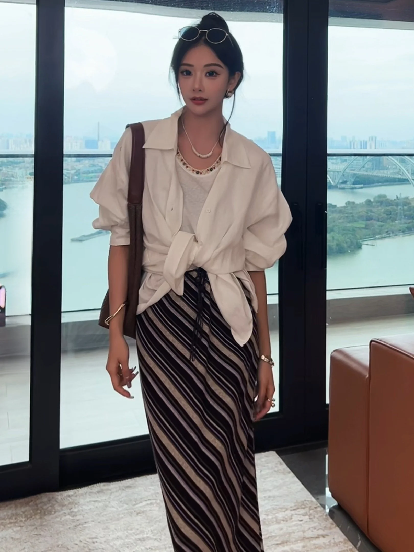 

Elegant Chic Women's Shirt Waist Cinched Sun Protection Top French Style Loose Fit Long Sleeve V-Neck Pure Color Button Detail