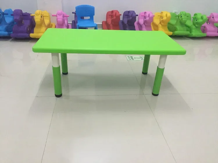 Table longue carrée en plastique pour enfants de la maternelle, table d'apprentissage pour enfants, peut être levée et complète