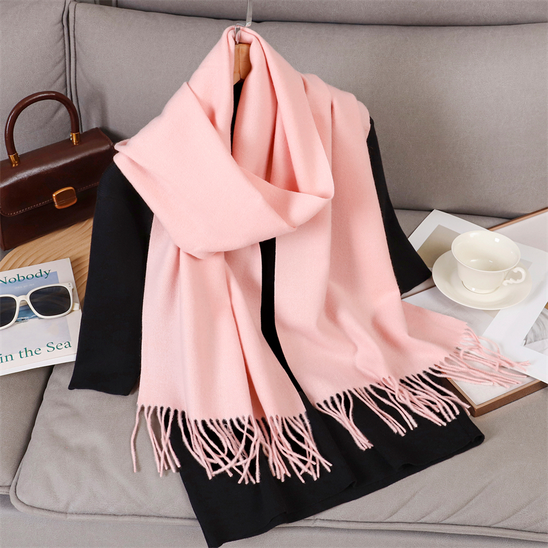  Fashion Solid Color 2025 Women Scarf Winter Hijabs Tessale Tassels Long Lady Shawls Cashmere Like Pashmina Hijabs Scarves Wraps 