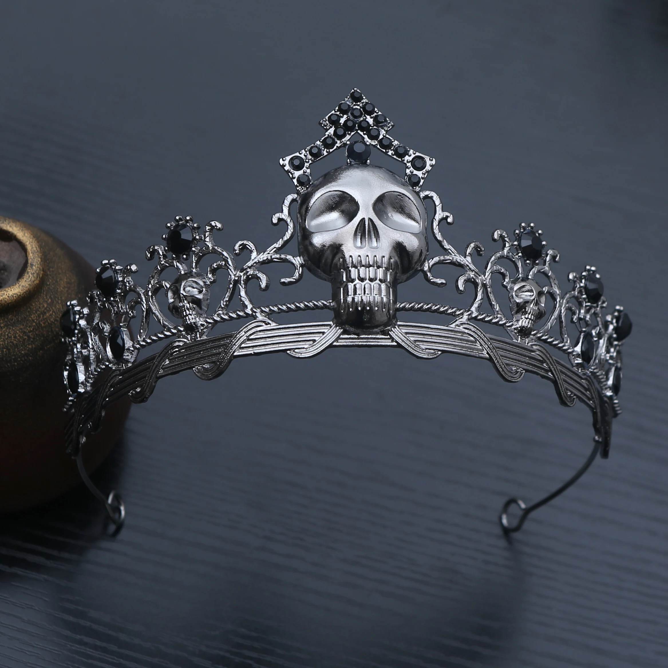 Halloween Personalisierte Totenkopfkrone Gothic Punk Accessoires Rollenspiel Party Feiertags-Matching-Krone – Detail 4