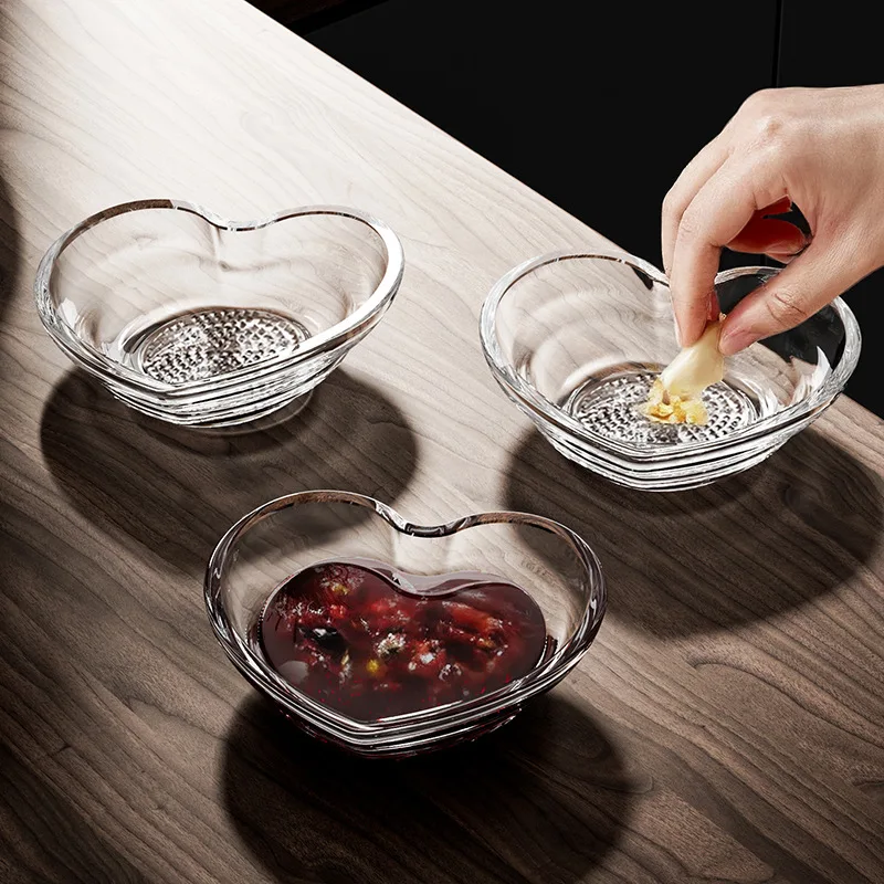 Plato de inmersión de vidrio en forma de corazón, cocina de estilo japonés, puré de ajo para el hogar, plato de molienda de ñame mostaza, plato para salsa, regalo