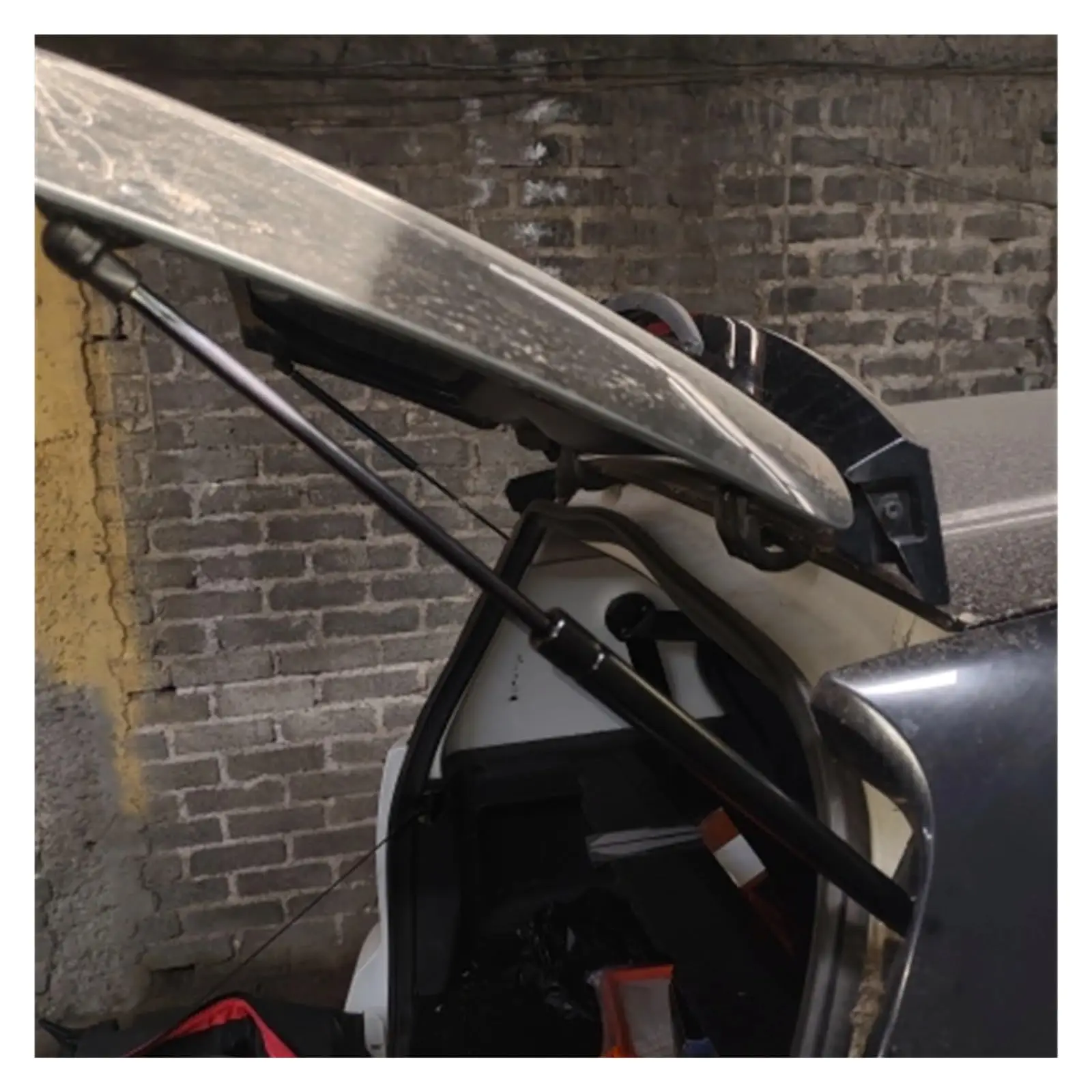 

2Pcs A4519880004 Car Rear Trunk Boot Tailgate Gas Struts Lift Support Rod Bars for Smart Fortwo 451 Coupe 2007-2014