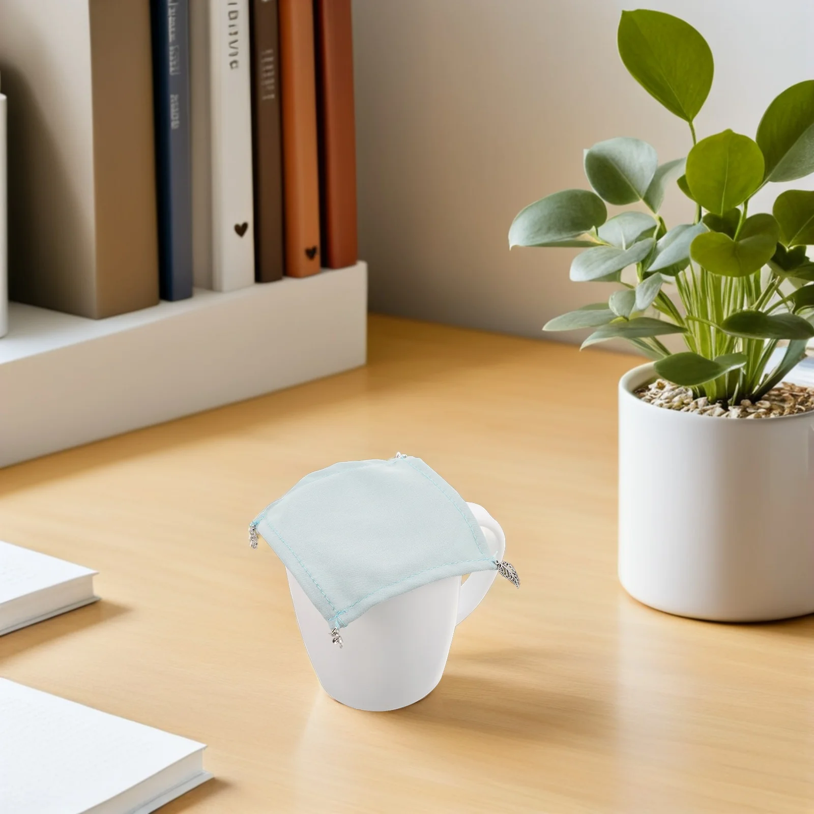 

4pcs Wine Glass Covers Reusable Silicone Dust Proof Outdoor Portable For Picnics Garden Parties Patio Dining Insect Resistant