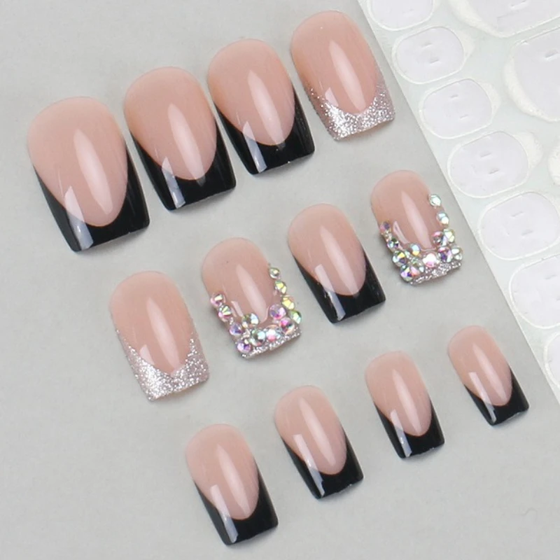 24 個ヨーロッパとアメリカの人気の着用ネイルパッチラインストーンスパークリングブラックフレンチネイルパッチスパイシーガール偽爪