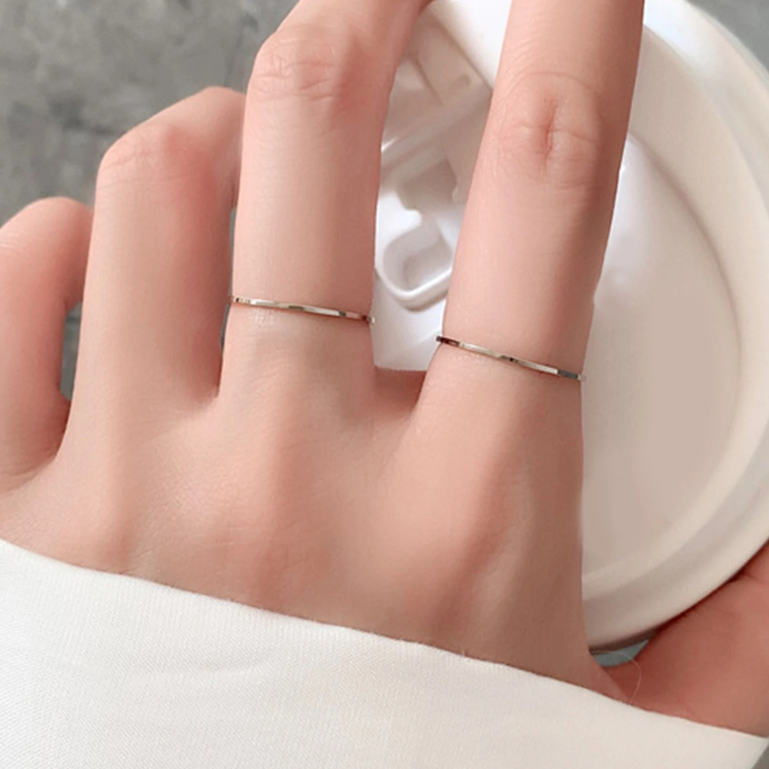 0.5MM Minimalist Extremely Thin Ring Simple Smooth Smooth Knuckle Rings Gold Silver Color Finger Ring For Women and Men Gifts