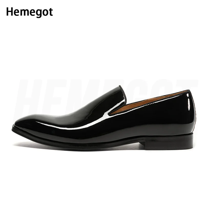 Men Designer Flat Dress Shoes Men Loafers Newest Cow Leather Slip-On Casual Shoes Men Club Dress Shoes Office Career Dress Shoes