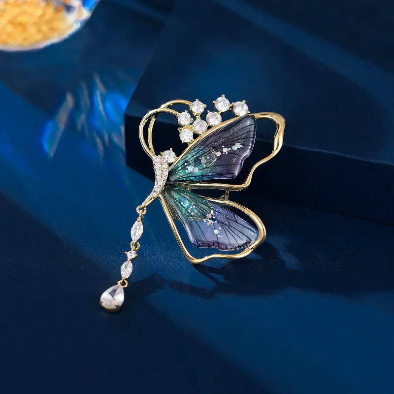 Chinese Style Lucky Fortune Butterfly Brooch Gradient Transparent Wings Crystal Teardrop Tassel Elegant Blazer Coat Accessory