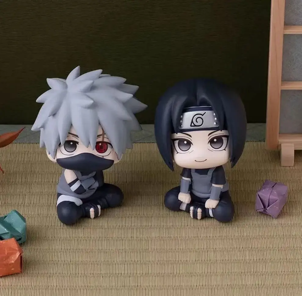 

Naruto Uchiha Itachi and Hatake Kakashi from Anbu in Q Version Sitting Pose Handicrafts
