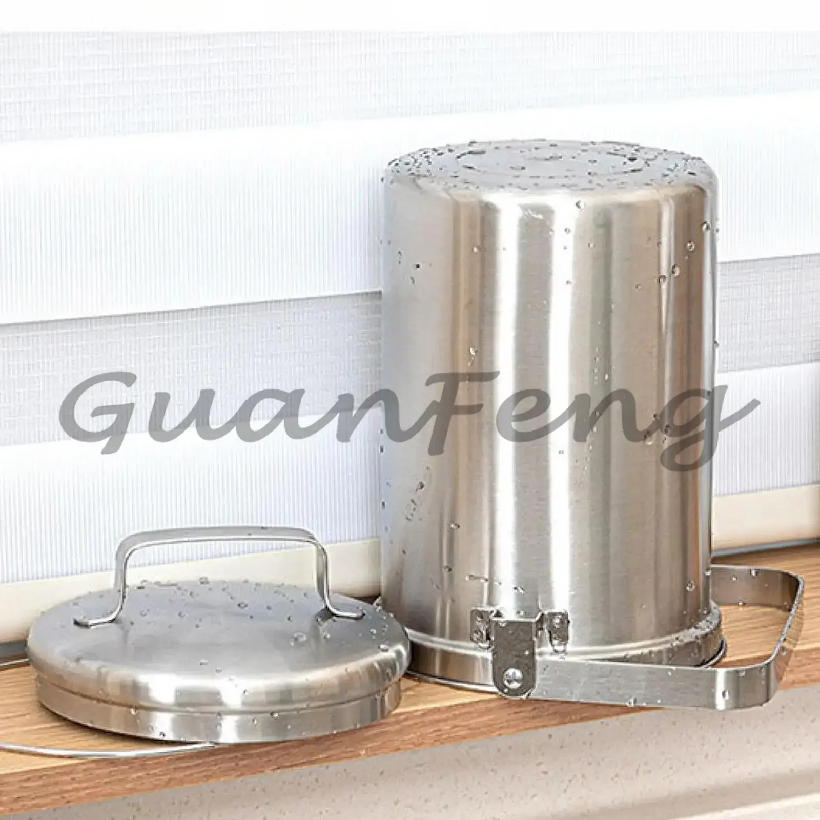 Mini 3L 304 Stainless Steel Garbage Bin with Lid, Household Kitchen Waste Bin for Food Waste, Suitable for Dining Car