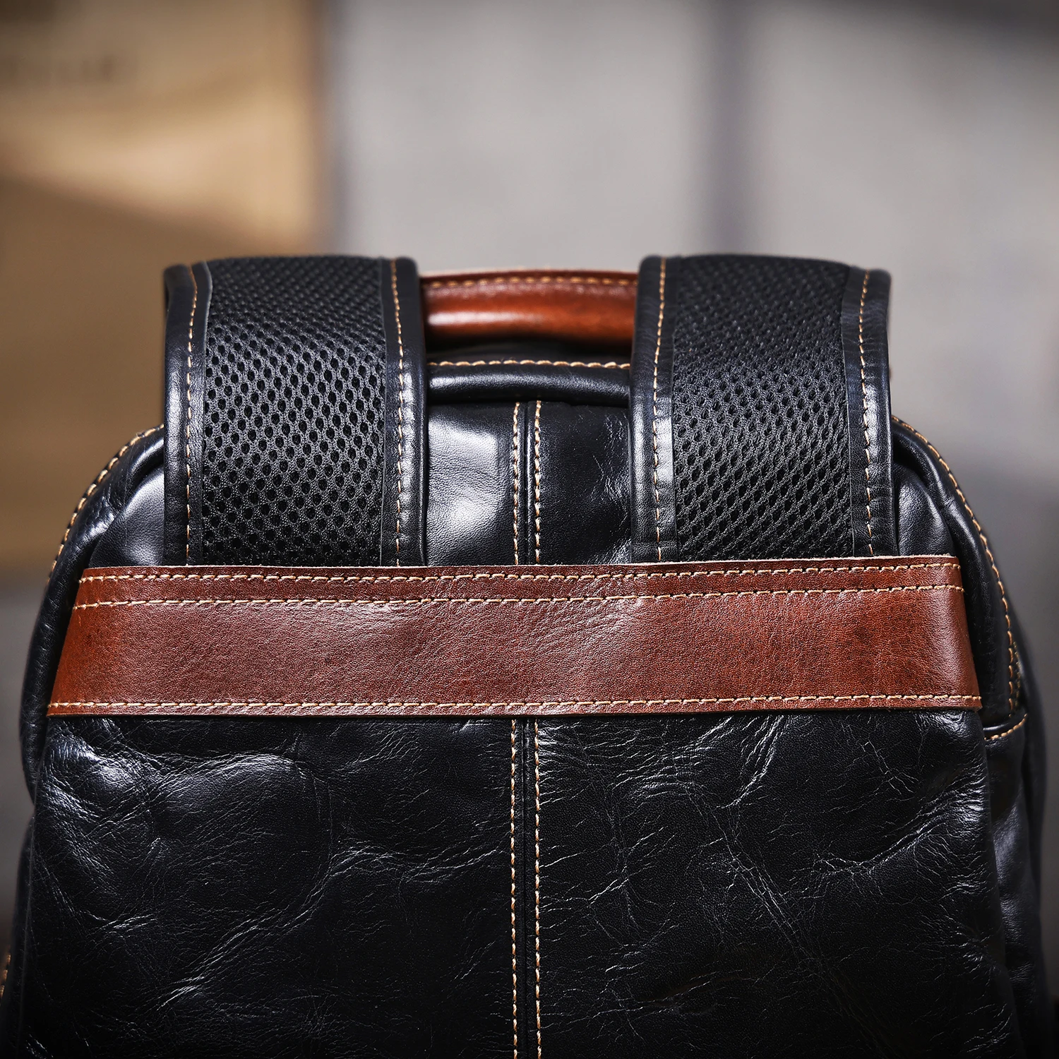 S.WORKER Herren-Rucksack aus echtem Leder, hochwertiges Rindsleder, lässige Schultaschen, 15"-Laptop-Taschen, Reise-Tagesrucksack, Geschenk für Männer – Detail 14