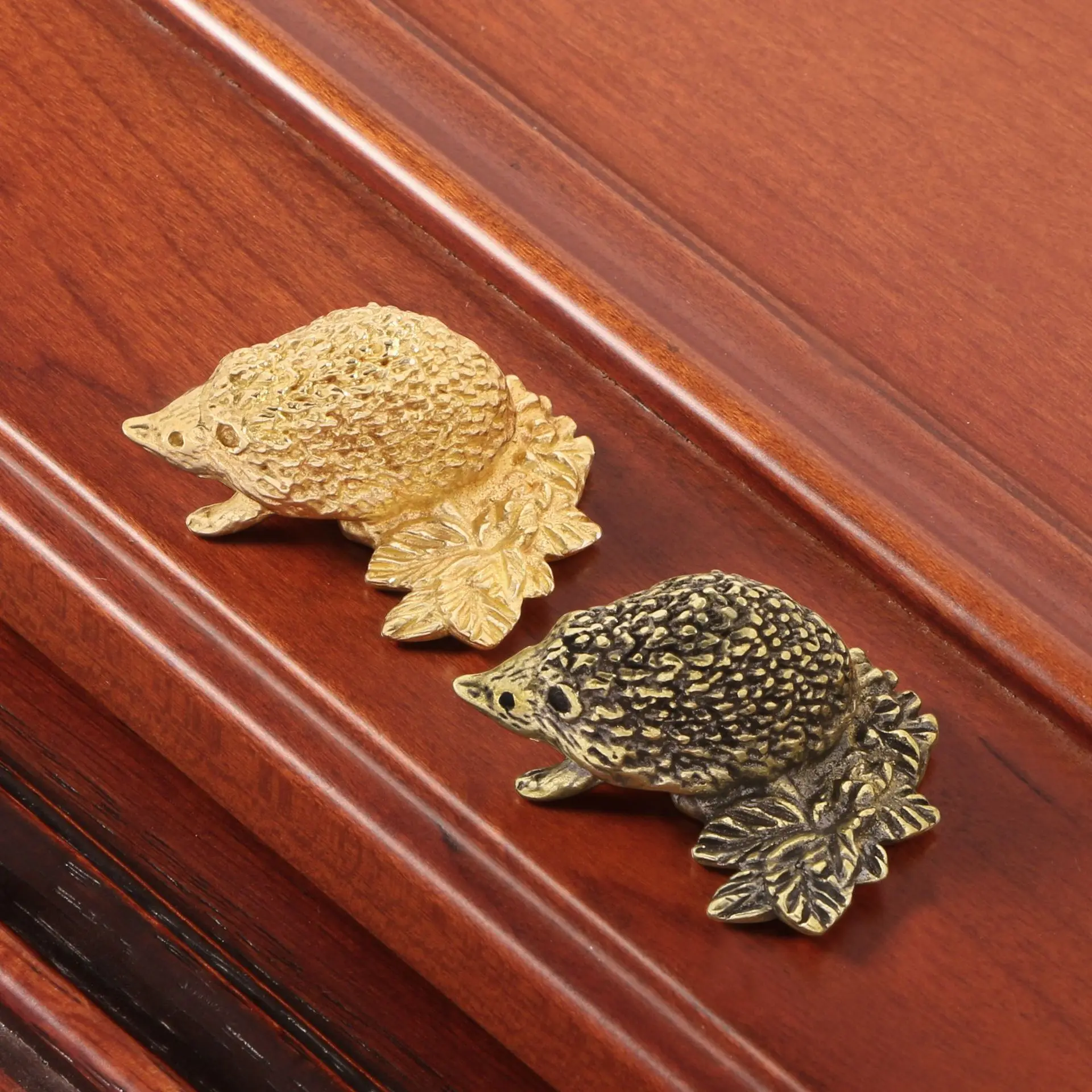 Rural Animal Hedgehog Brass Cabinet Pulls Rustic & Modern Cabinet Hardware Set for Home Decor DIY Gifts