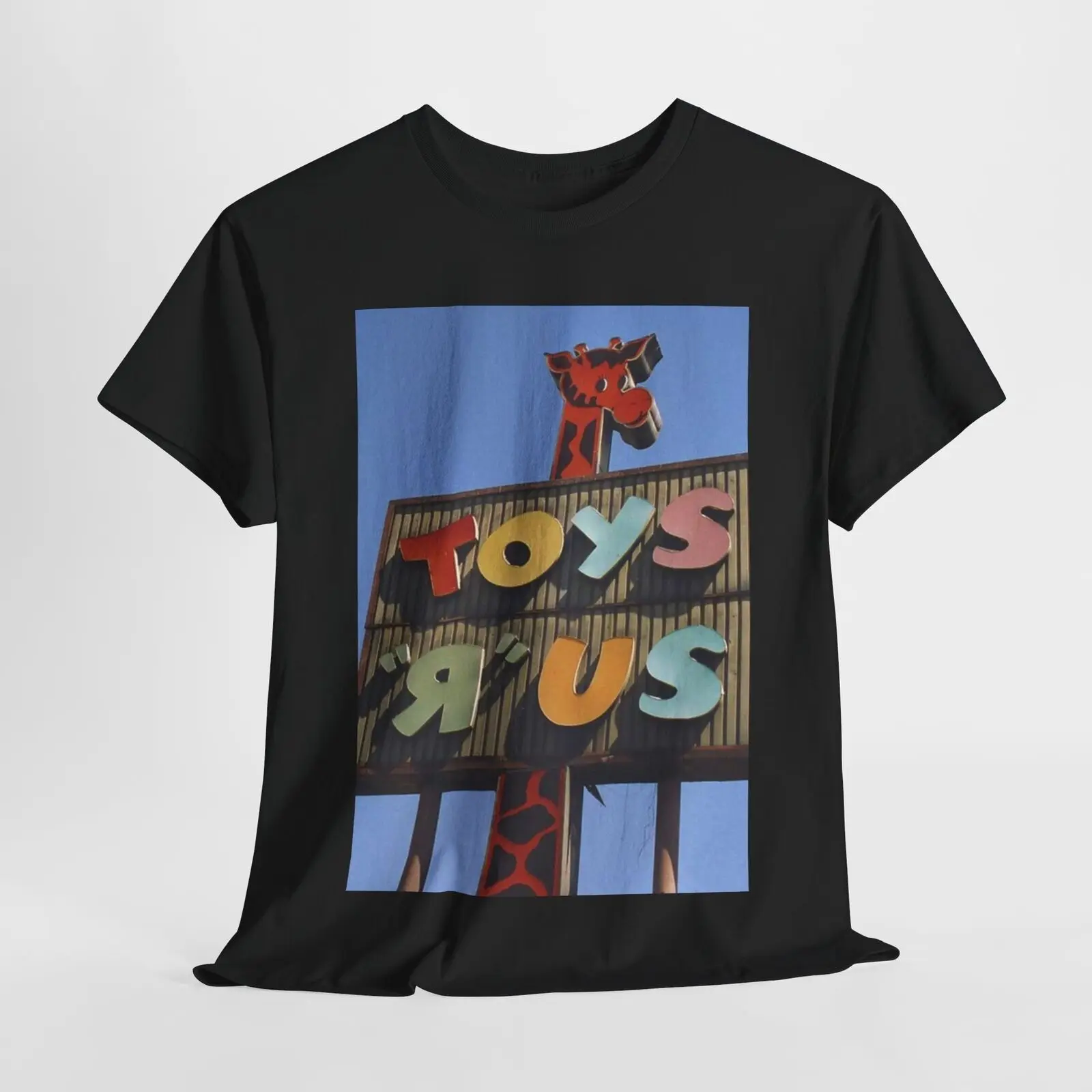 Toys r us T-shirt vintage retro logo graphic gaming art Unisex Heavy Cotton Tee