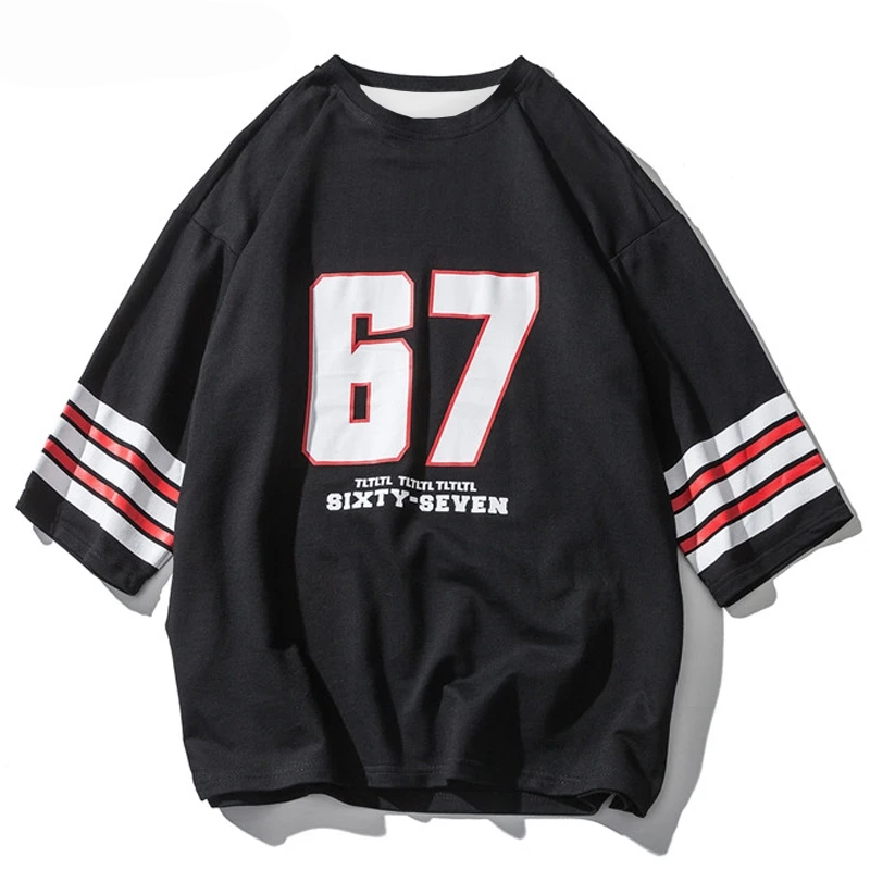 

Street fashion shirt, digital logo sports impression Super sized 67 surfer T shirt for casual sports and fitness