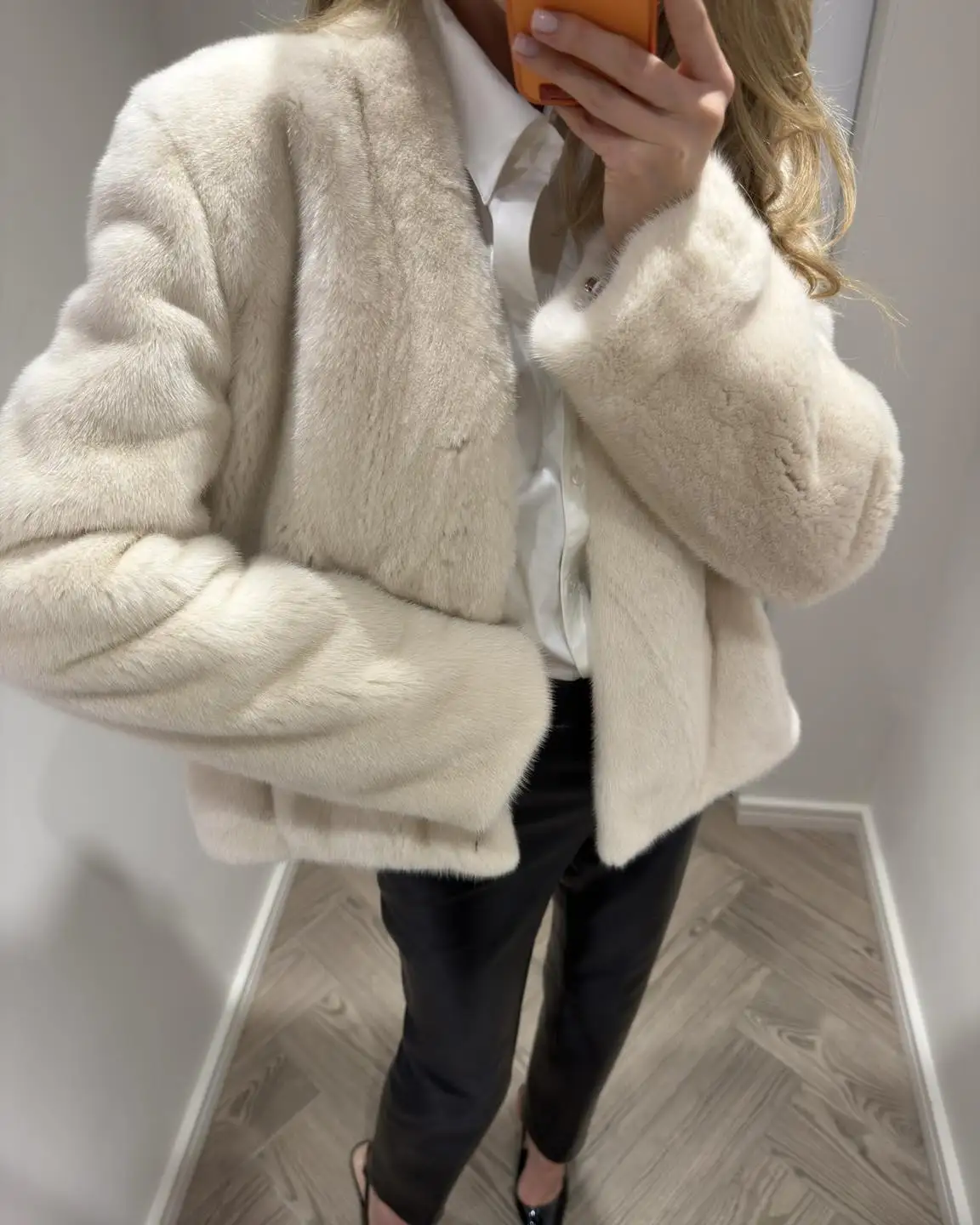 Women Winter 2026 Faux Fur Coat Cream Fluffy Plush Jacket Lapel Open Front Warm