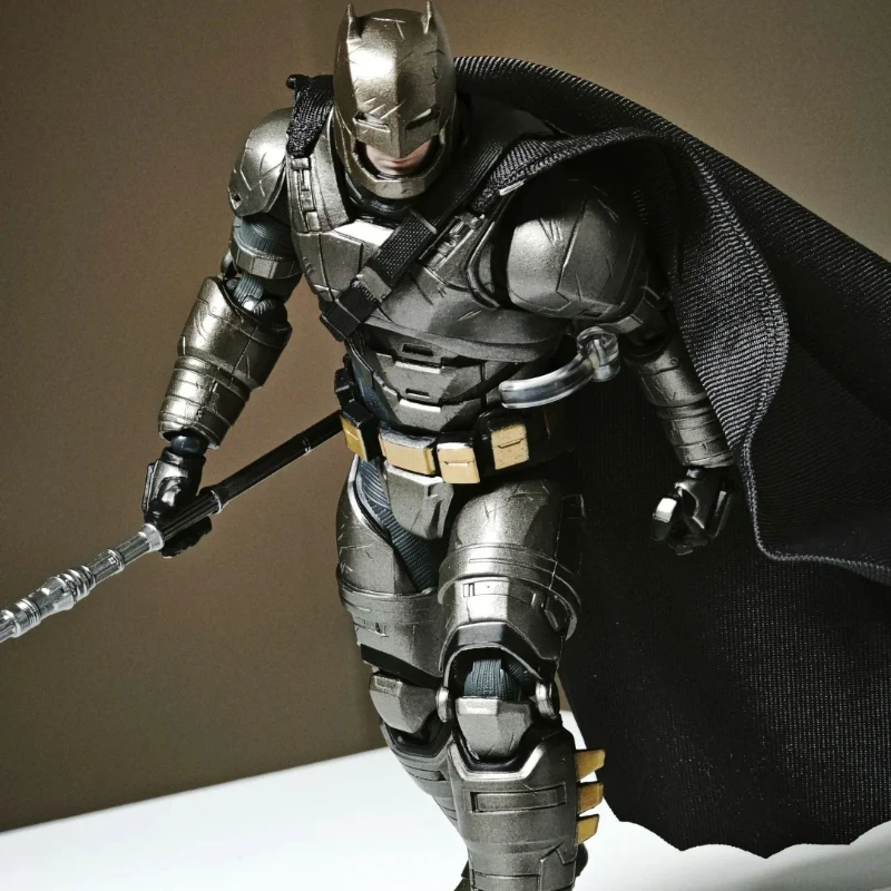 

Fondjoy бронированная фигурка Бэтмена DC Лига Справедливости Фигурка Детектив 1/9 Бэтмен ПВХ Пользовательская модель Шарнирная подвижная игрушка-сюрприз