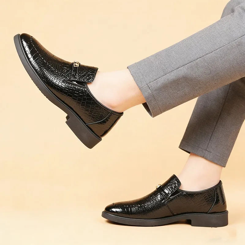 

1 Pair of Plus Size Anti Slip Men's Shoes, New Business Formal Men's Shoes, Comfortable and Wear-resistant Shoe Sizes 39-47