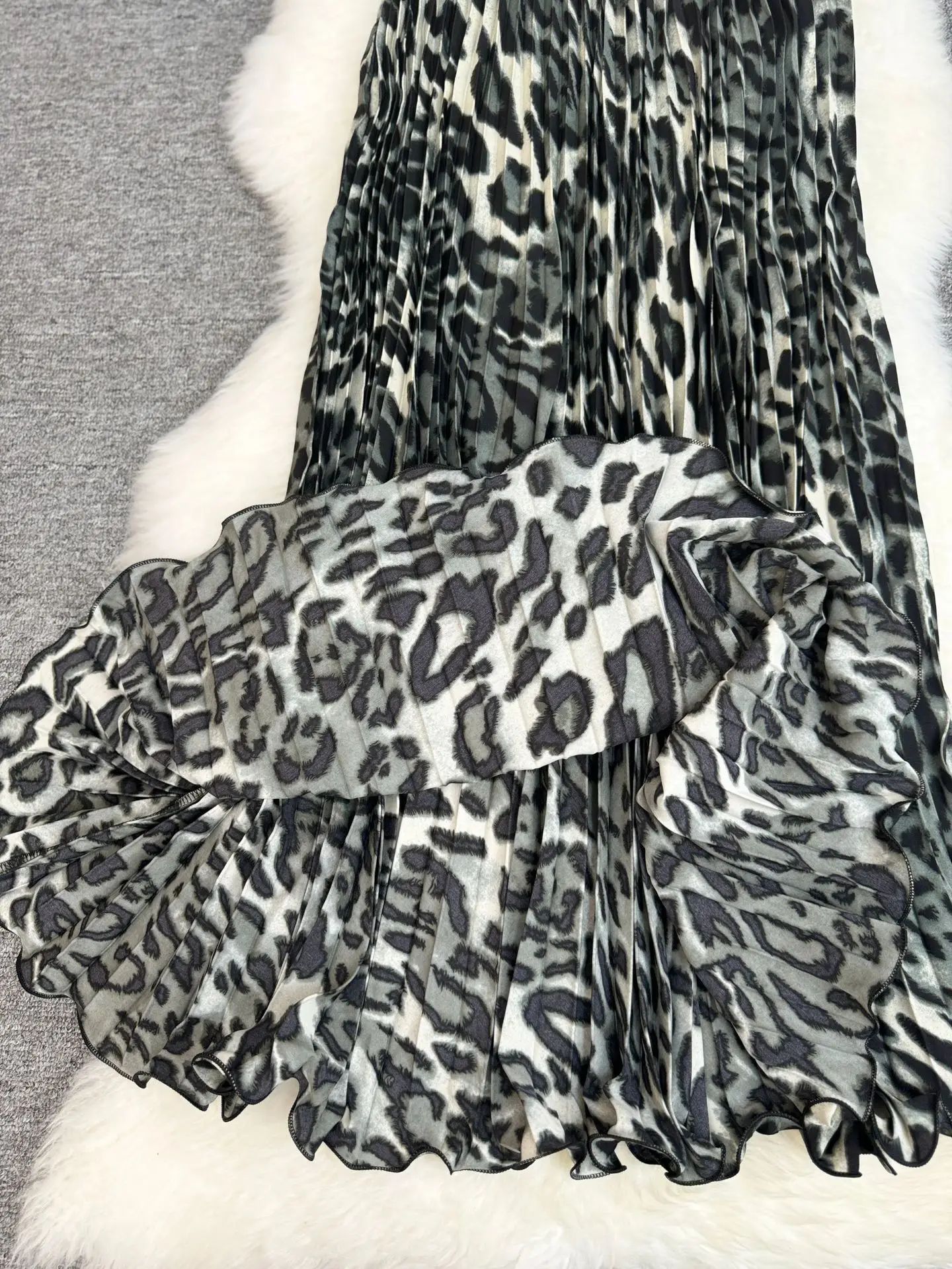 Spring Summer Leopard Print Pleated Long Skirt For Women 2026 Vintage Casual Office Lady Skirts